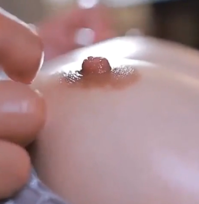 夫が出張で不在の三日間、大嫌いな義父の粘着クンニで何度もイカされ続けた私※朝倉ここなの乳首拡大 夫が出張で不在の三日間、大嫌いな義父の粘着クンニで何度もイカされ続けた私※朝倉ここなの乳首拡大